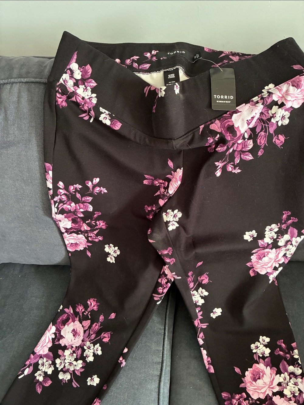torrid Black Skinny Capri Pants with Pink Floral Print